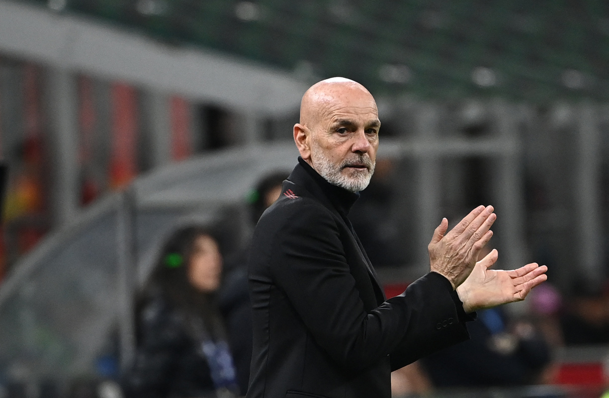 Stefano Pioli clap