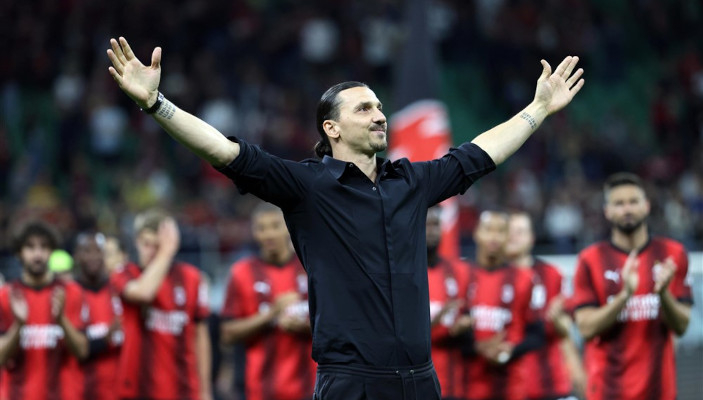 Zlatan Ibrahimovic Milan wave goodbye