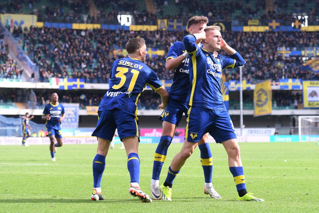 Karol Swiderski Verona Sassuolo celebrate 1024x683 1