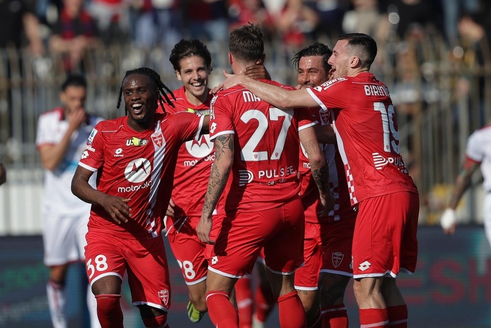 ac monza s daniel maldini celebrates the 1 0 goal with his teammates during the italian serie a soccer match between ac monza and cagliari calcio in monza efe