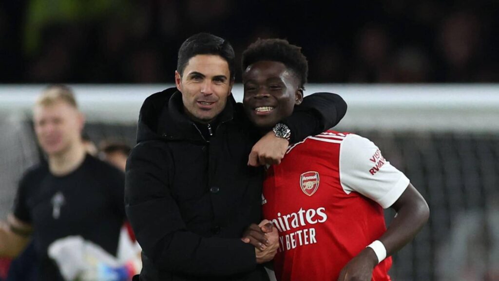 mikel arteta and bukayo saka celebrate arsenal win