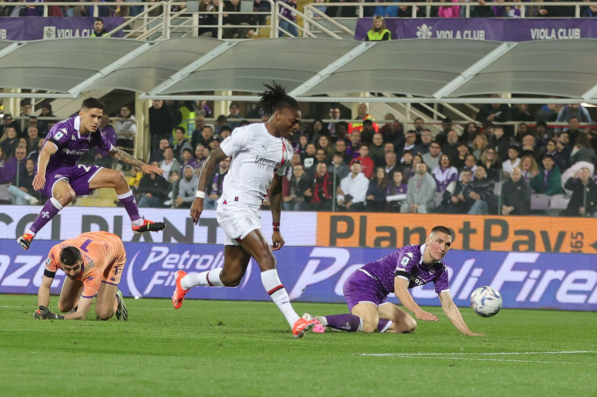 Rafael Leao Milan Fiorentina goal